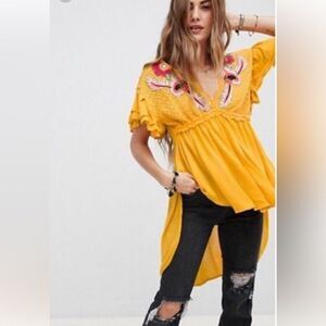 FREE PEOPLE Fiesta Nueva Embroidered Tunic Top Pom Pom Mustard Beach Cover Med